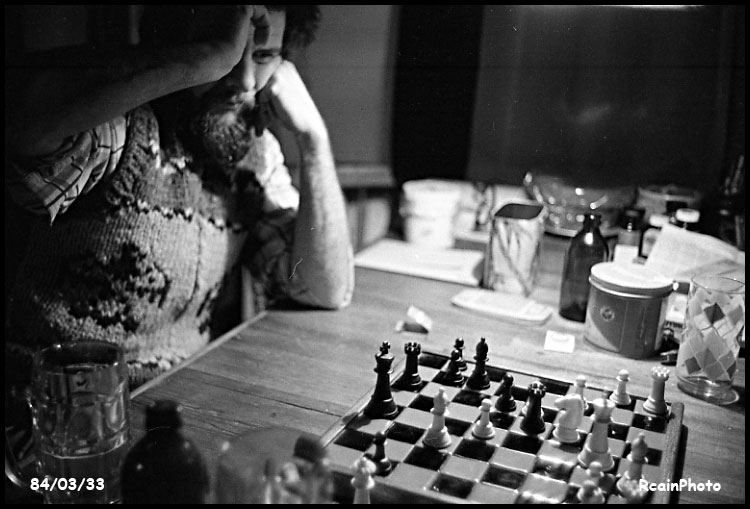 840333-chess