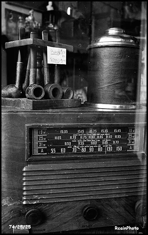742525-radio,pipe-rack