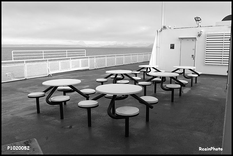 P1020052-ferry-tables