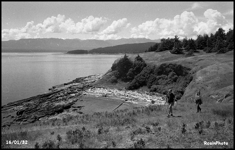 160132-helliwell,mushroom-beach,fraser,karla