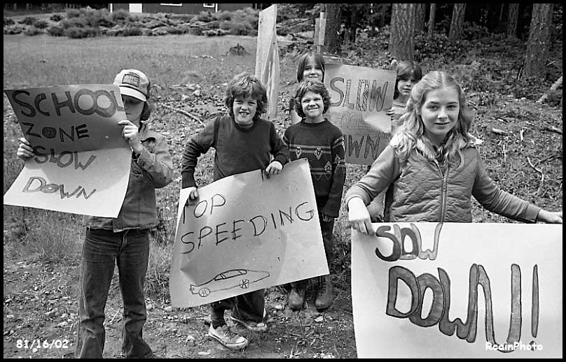 811602-kids_slow_down